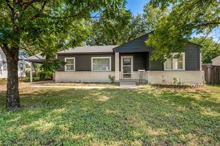 209 W  12th St, Irving, TX 75060