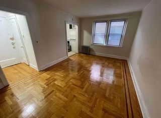 41-08 159th St #1H, Flushing, NY 11358