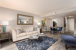2200 E  Victory Dr, Savannah, GA 31404