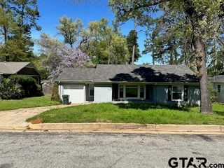 1305 S  Azalea Dr, Tyler, TX 75701