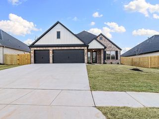 1510 Lookout Ln, Cave Springs, AR 72718
