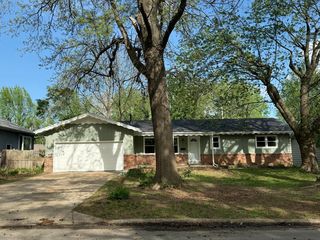 2346 S Florence Avenue, Springfield, MO 65807