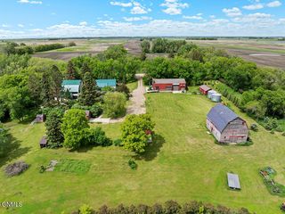 4270 29th St NE, Heimdal, ND 58341