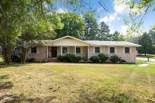 2130 Colonial Parkway Dr, Chattanooga, TN 37421