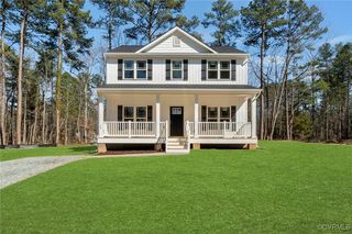 820 Houston Dr, Ruther Glen, VA 22546