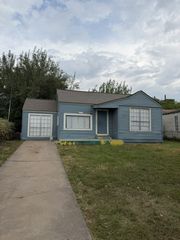 9233 Clinton Dr, Houston, TX 77029