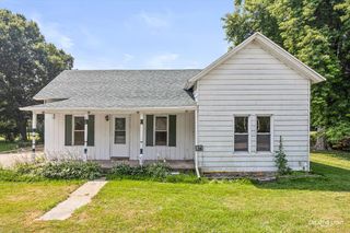 20609 State Line Rd, Harvard, IL 60033