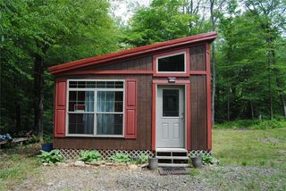 25 Locust Ln #1, Kane, PA 16735