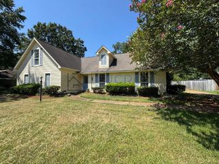 33 Sandlewood Dr, Brandon, MS 39042
