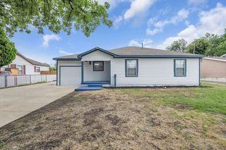 426 Pleasant Dr, Dallas, TX 75217