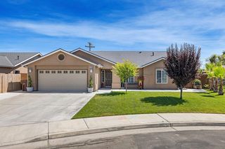 1955 Diamond Ave, Sanger, CA 93657