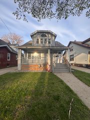 4205 Hipp St #1, Dearborn Heights, MI 48125