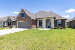 106 Melanie Rose Dr, Maurice, LA 70555