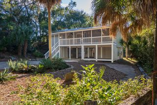 1812 Catherine St, Edisto Island, SC 29438