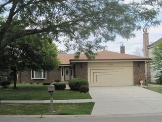 614 E  Pennsylvania Ct, Arlington Heights, IL 60005