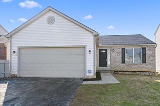 8365 Vega Dr, Blacklick, OH 43004