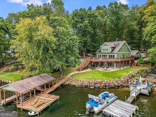 304 Roberts Point Rd, Jackson, GA 30233