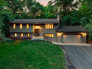 17595 Italy Ct, Lakeville, MN 55044