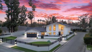 841 Fairway Dr, Bakersfield, CA 93309