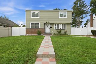 828 Bruce Drive, Wantagh, NY 11793