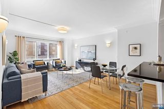 3101 City Pl, Edgewater, NJ 07020