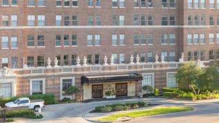 235 Ward Pkwy #5f5371e39, Kansas City, MO 64112