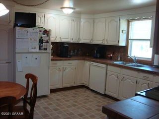 305 13th St, Cando, ND 58324