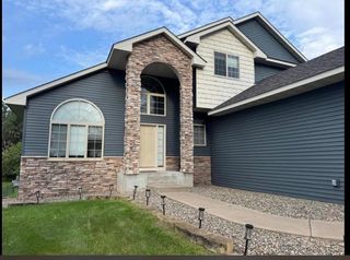 22608 Zion Pkwy NW, Oak Grove, MN 55005