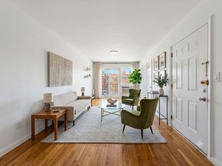 73-58 53rd Ave #2F, Maspeth, NY 11378