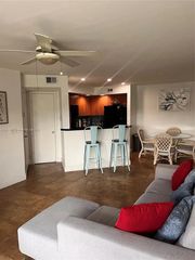 12510 Vista Isles Dr #1213, Fort Lauderdale, FL 33325