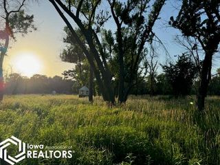 2356 Newport Ave, Bedford, IA 50833