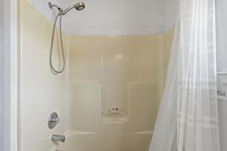 2 Pickering Bnd, Langhorne, PA 19047
