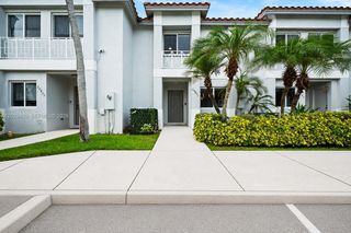 20831 NW 3rd Ct, Pembroke Pines, FL 33029