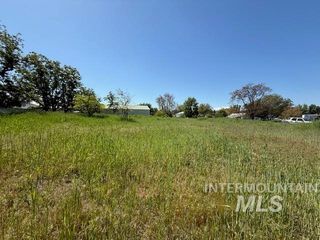 1327 Poplar St, Clarkston, WA 99403