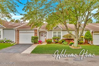 60 Woodshill Drive S, Lakewood, NJ 08701