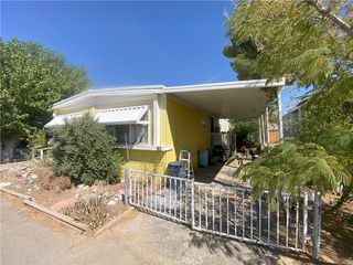 18772 Bellflower St #52, Adelanto, CA 92301
