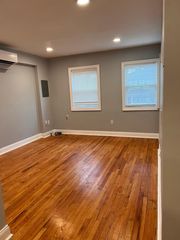 1010 48th St NE, Washington, DC 20019
