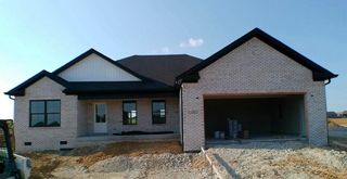 440 Lands End Dr, Berea, KY 40403