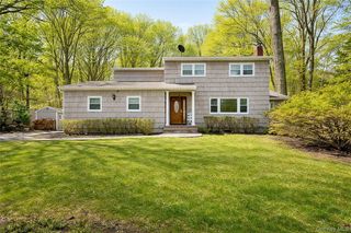 107 Red Oak Court, Port Jefferson, NY 11777
