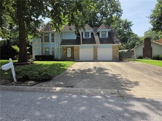 11109 E  71st Ter, Raytown, MO 64133