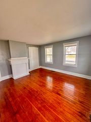 30 Central St #1, Farmington, NH 03835