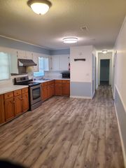 35 Clara St, Cowarts, AL 36321