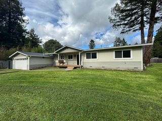 67 Kirk Ct, Carlotta, CA 95528