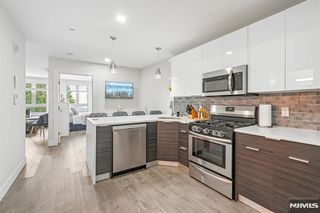 62 69th St #209, West New York, NJ 07093