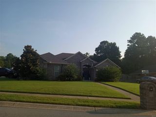 400 Grant Dr, Bryant, AR 72022