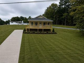 5611 Rockford Dr, Trinity, NC 27370