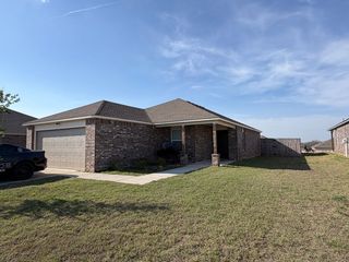 1414 Lexi Dr, Shawnee, OK 74804