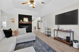 3712 Ravenwood Dr, Bryan, TX 77802