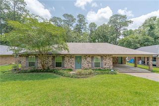 309 Hiawatha Trl, Pineville, LA 71360
