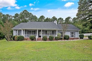 133 Dolphin Dr, Raeford, NC 28376